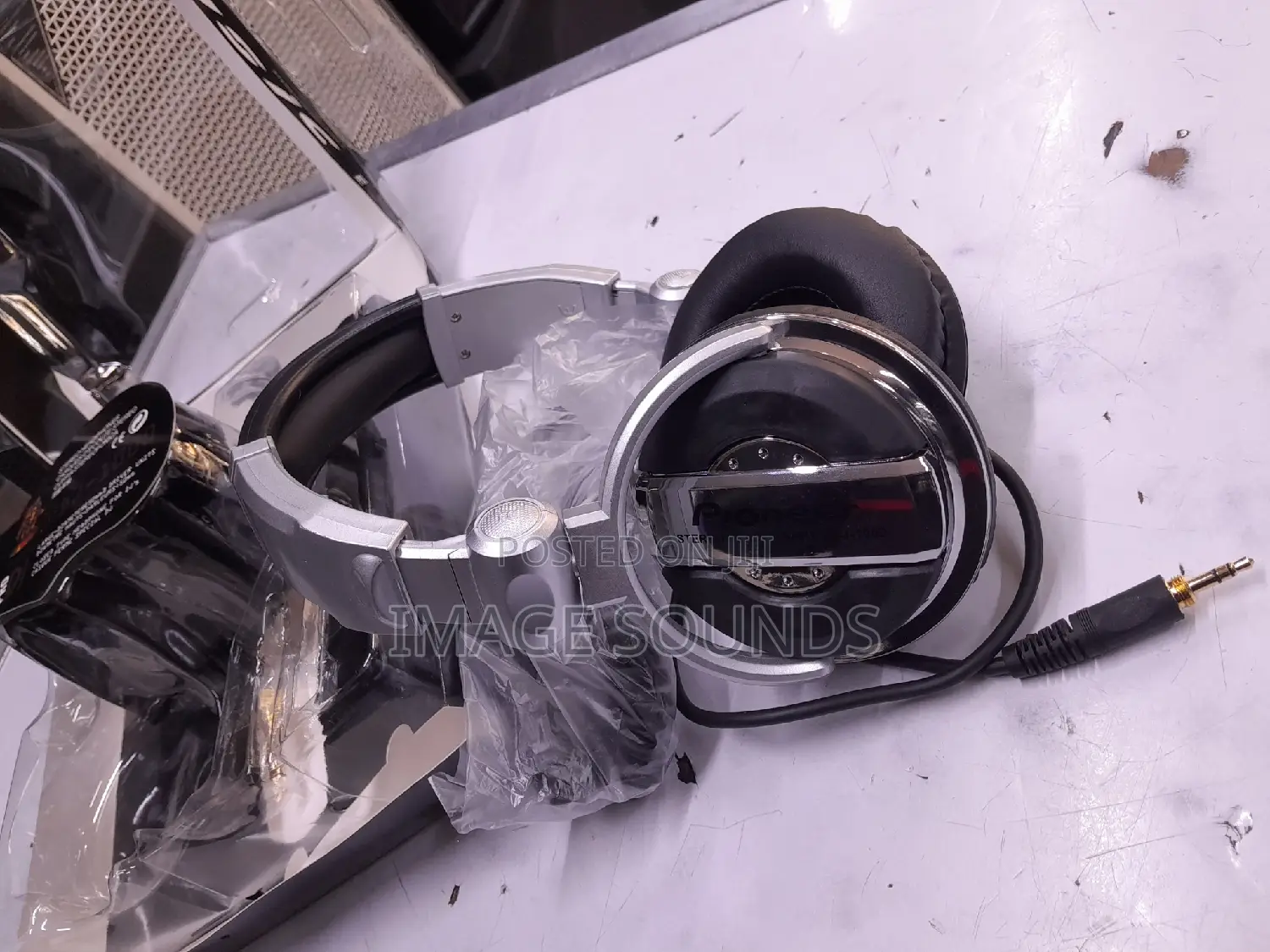 Pioneer Headphones Pro- HDJ 1000 Silver Color