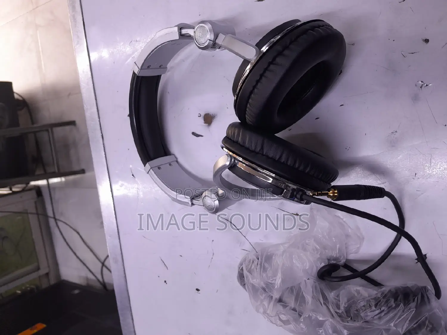Pioneer Headphones Pro- HDJ 1000 Silver Color