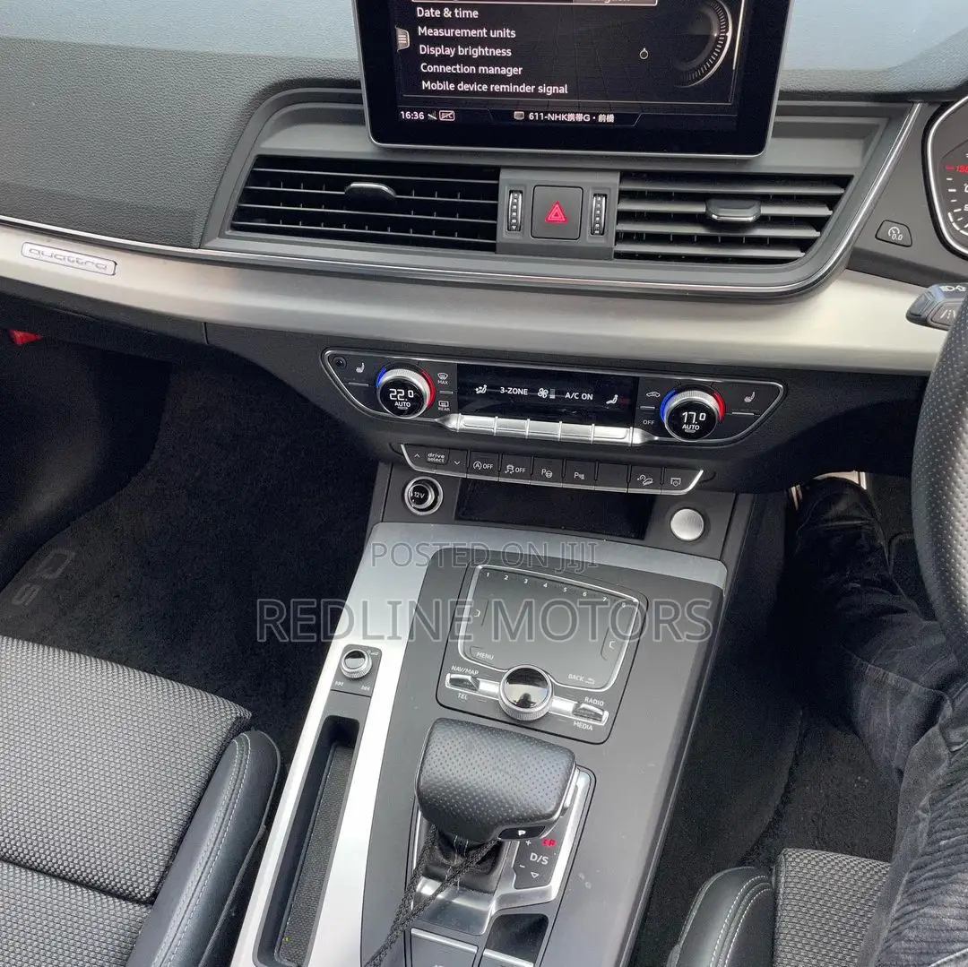 Audi Q5 2.0T Premium AWD quattro 2018 Black