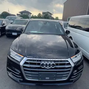 Audi Q5 2.0T Premium AWD quattro 2018 Black