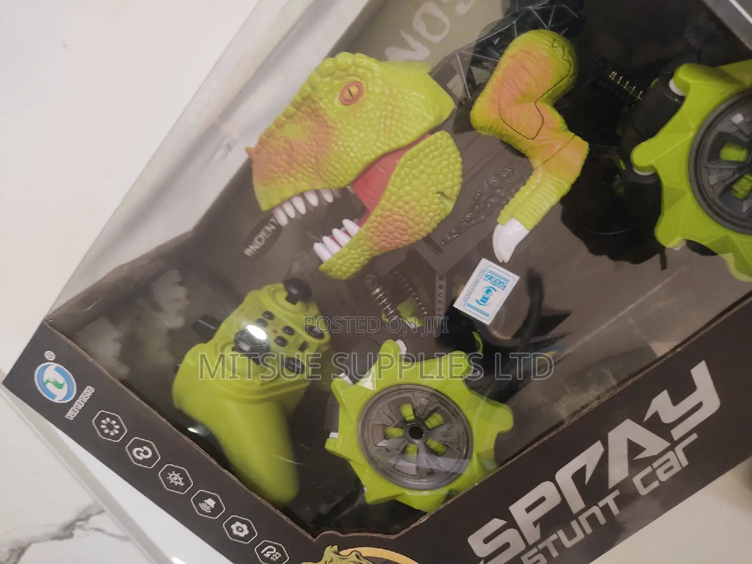 Dinosaur Drift Spray Stunt Car1:18 Scale 2.4ghz ( 33x22x17cm