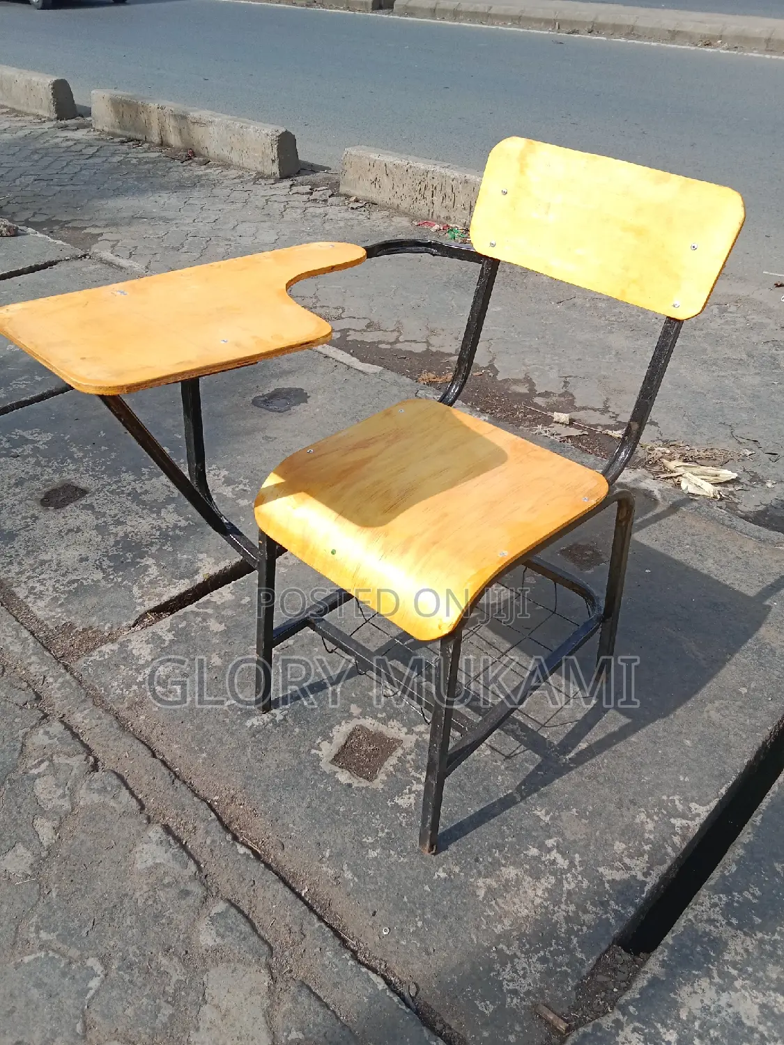 Arm Chair College