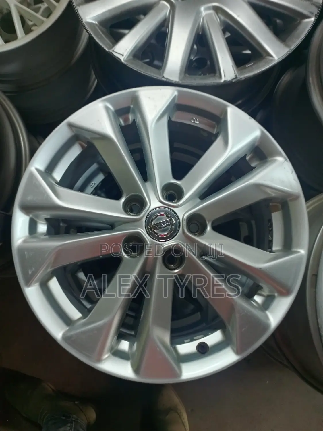 Size 17 Inches Nissan X Trail New Model Japan Rims Set