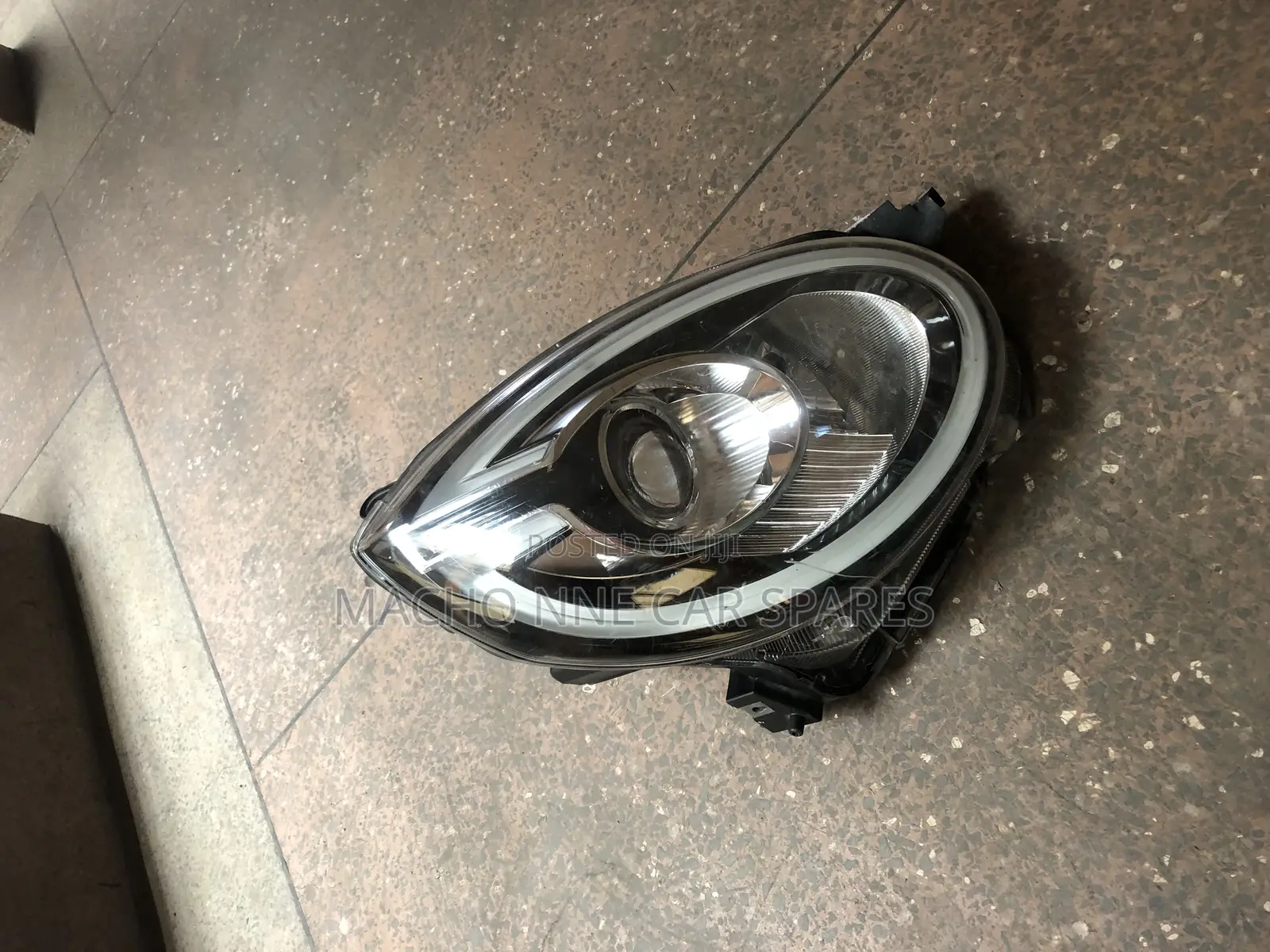 Toyota Passo Moda 2018 Headlight