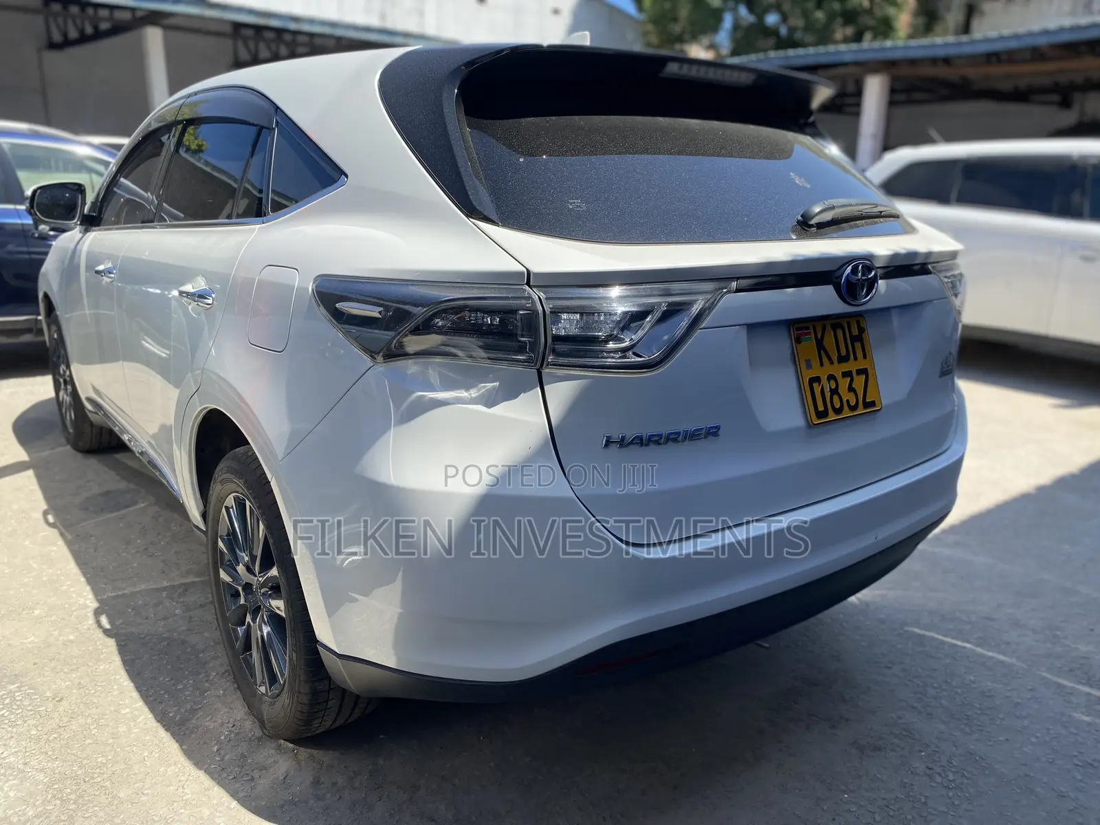 Toyota Harrier 2.0 2015 White