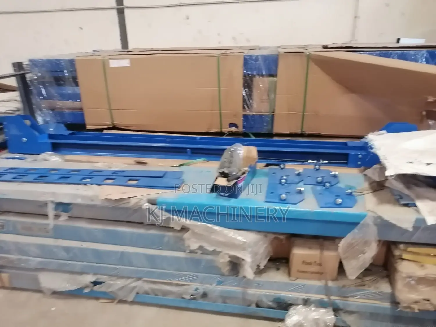 Four Post Lift 4000kg Lifting Capacity Width 2830mm-220\380v