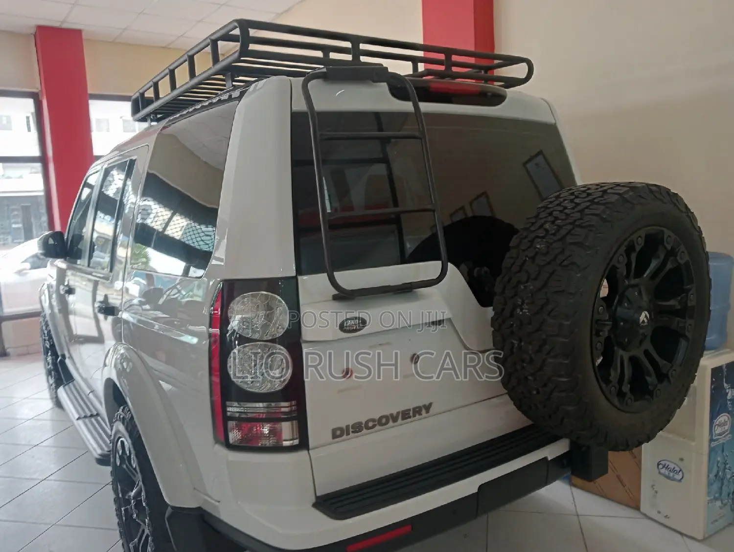 Land Rover Discovery 2018 White