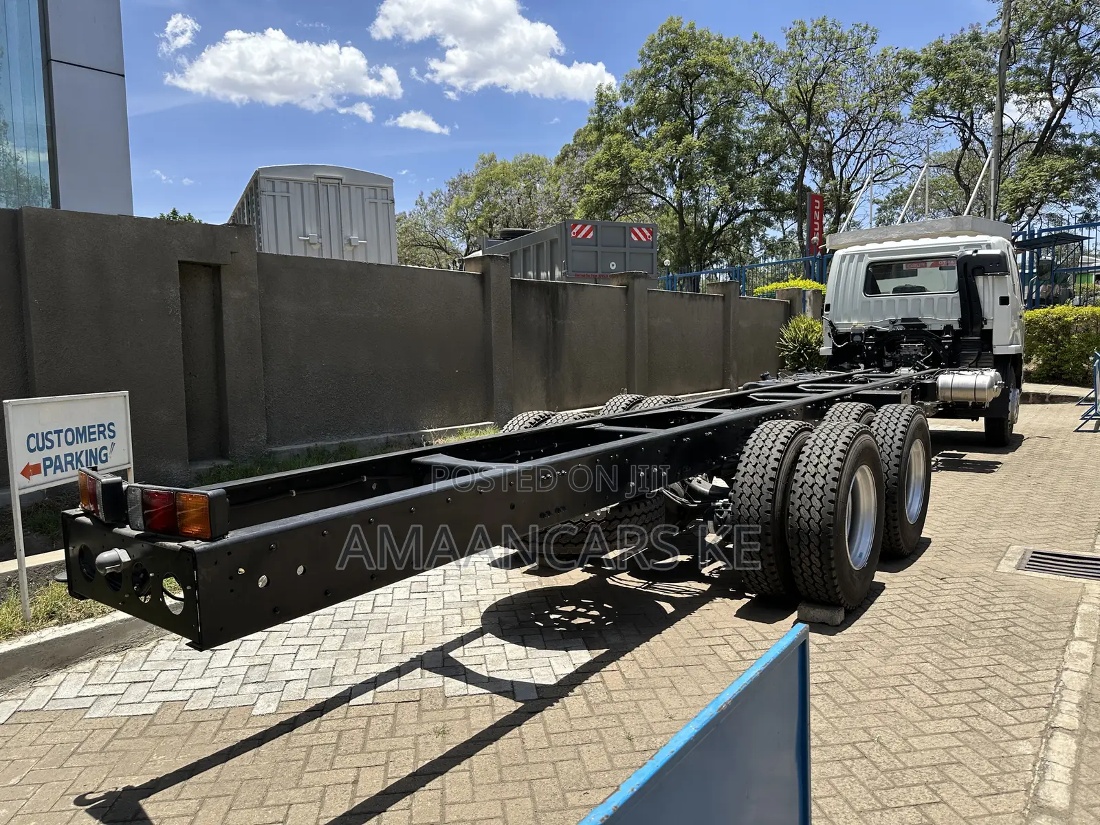 New Model of Mitsubishi Fuso Mguu Kumi