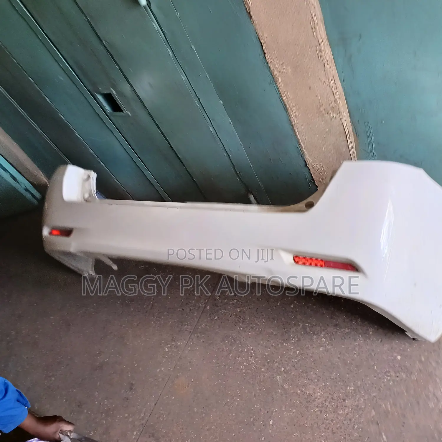 Fielder 161 2013 Model Back Bumper (Sura Mbaya)