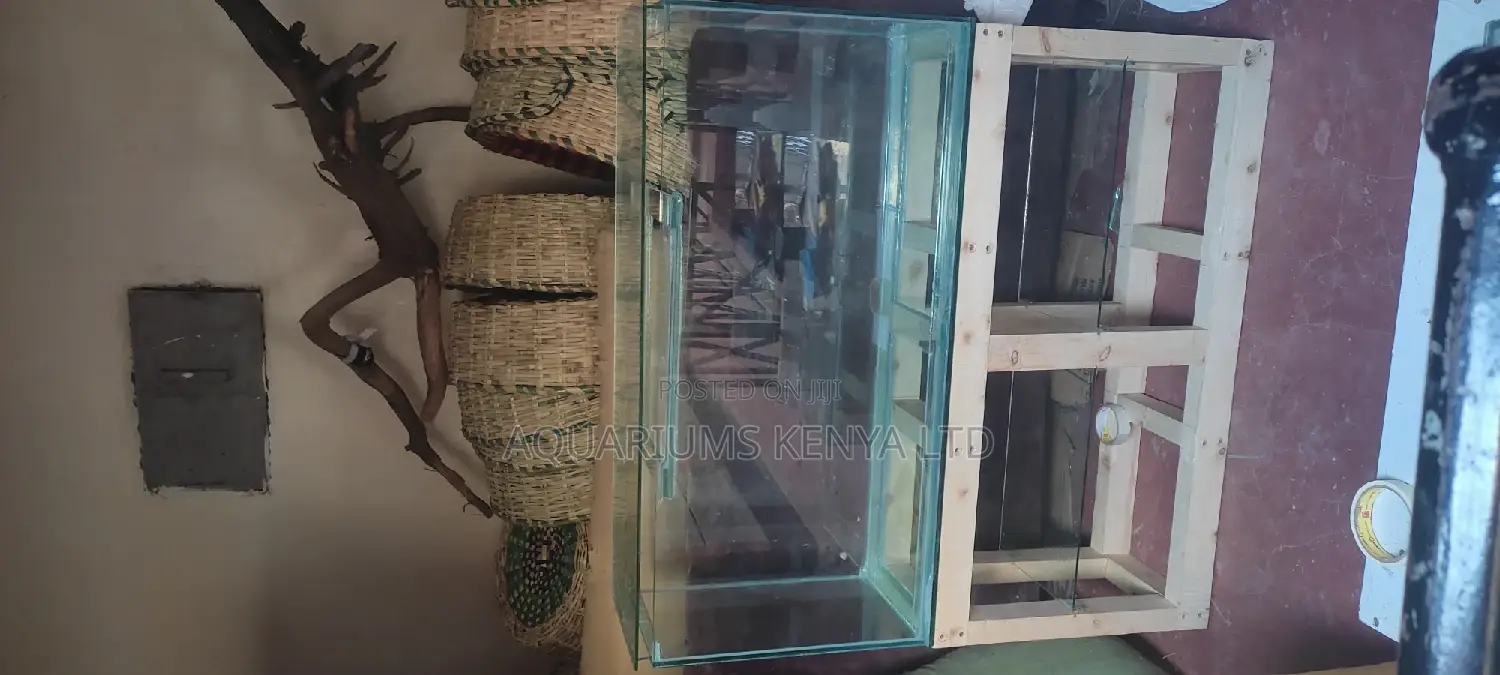 Aquarium With Simple Stand Natural , 3ft
