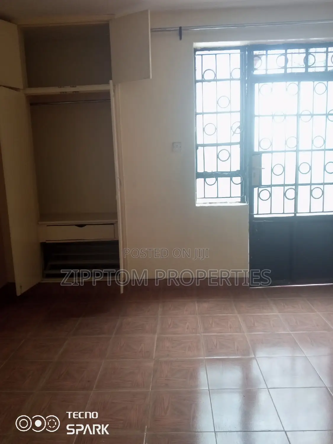 Office Space One Bedroom Apartment to Let