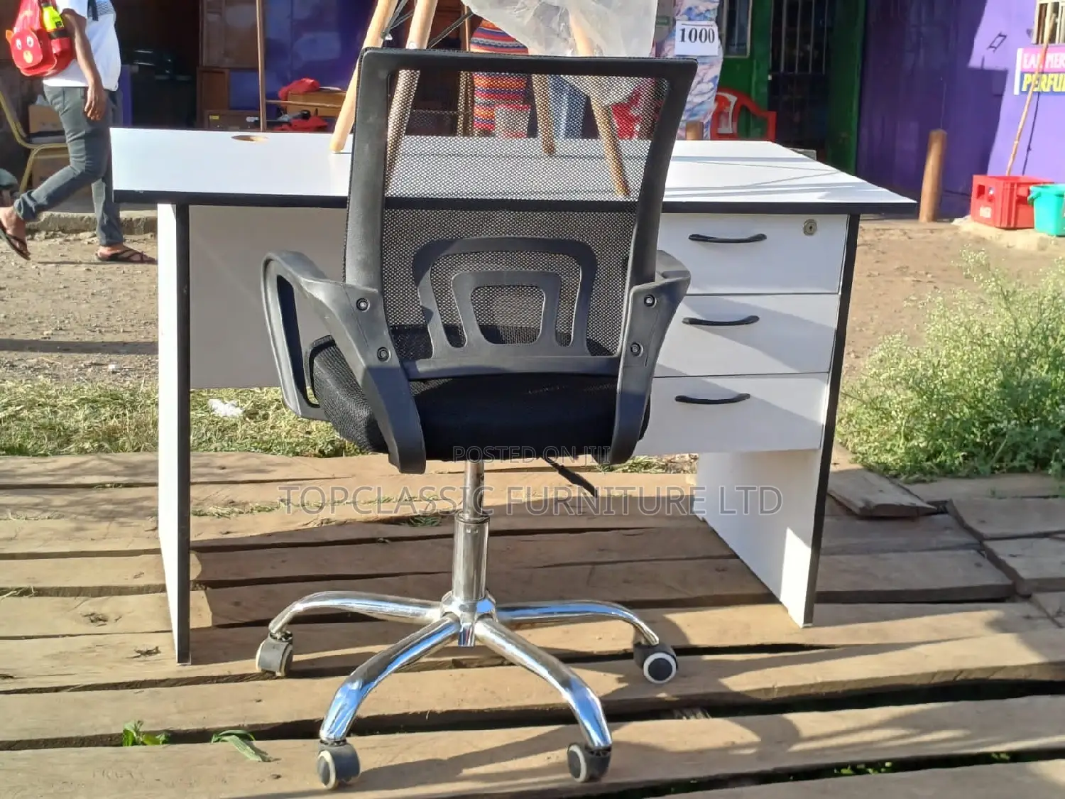Office Chair/Desk