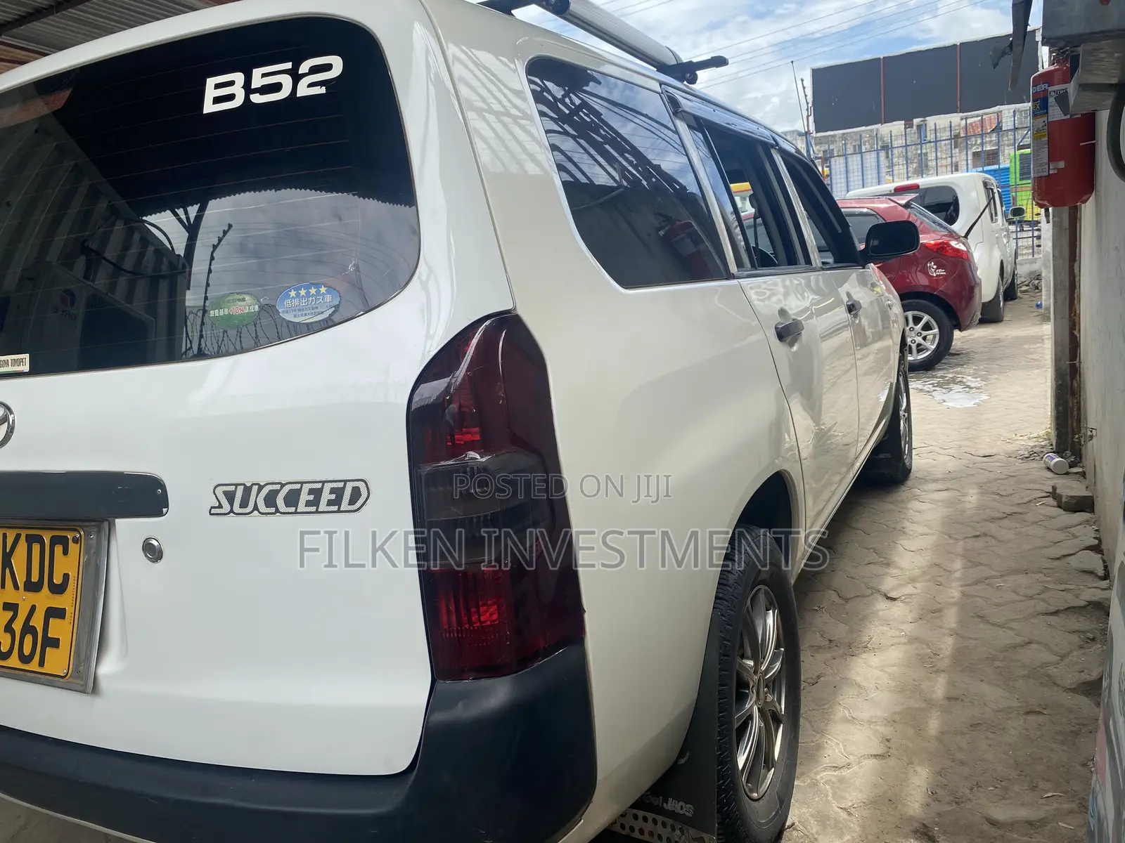 Toyota Succeed SV Premium 2014 White