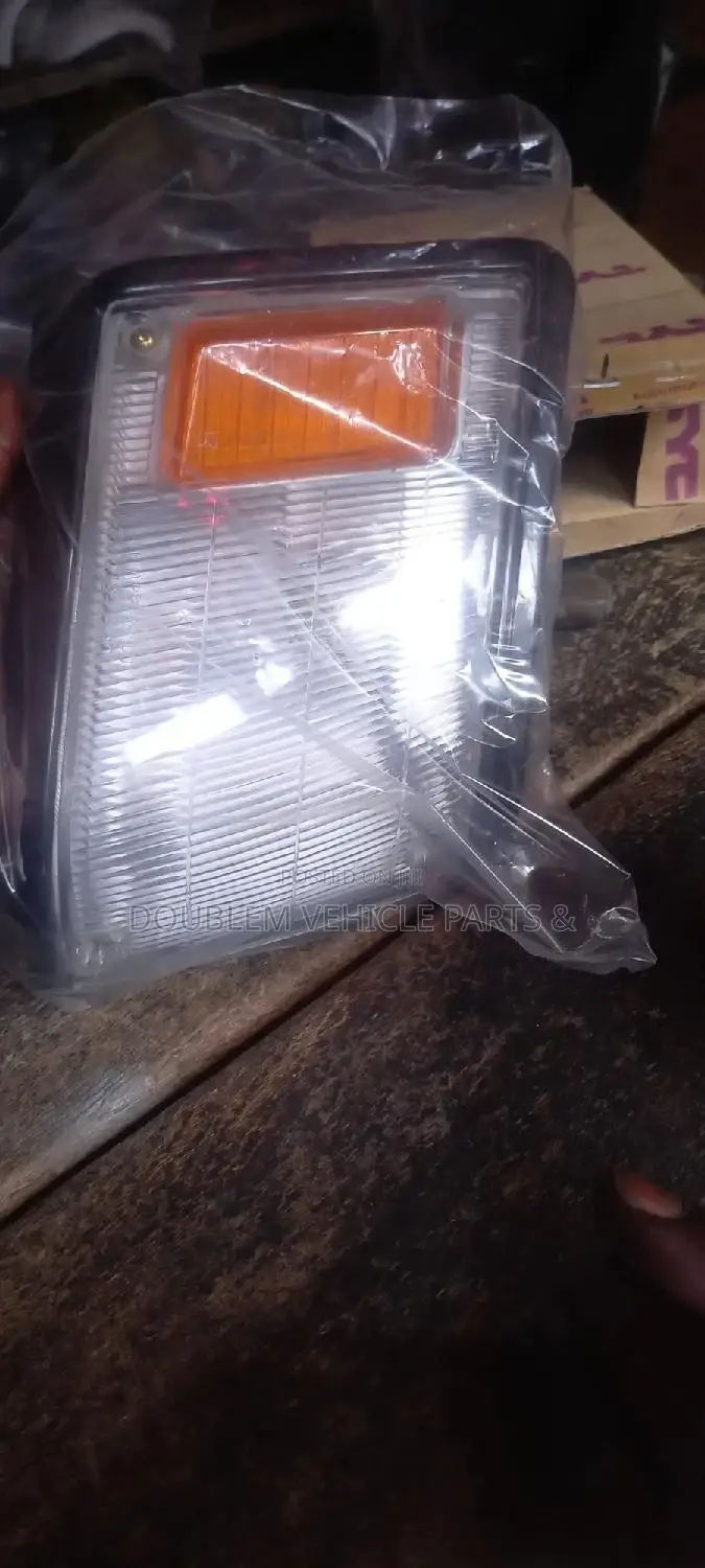 Corner Lamp Toyota AE80/EE80/AE81/EE82