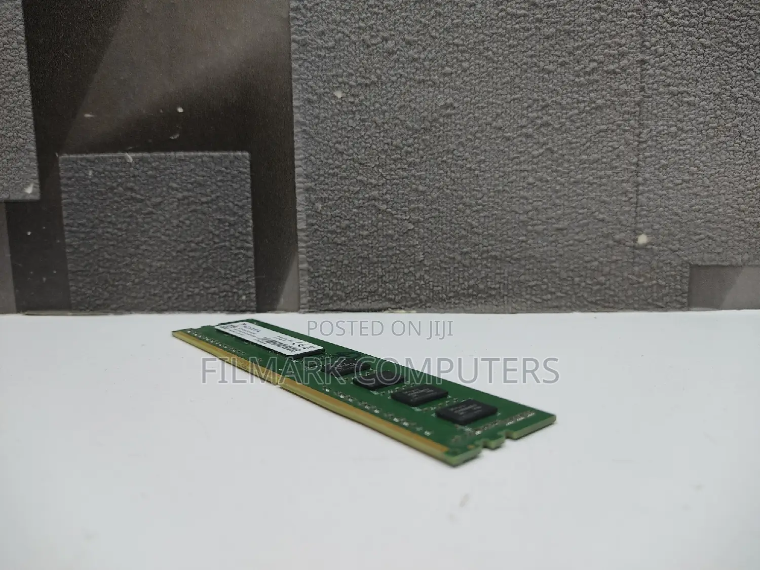 Adata 8gb 1rx8 Pc4-2400t-ua0-11 For Desktop