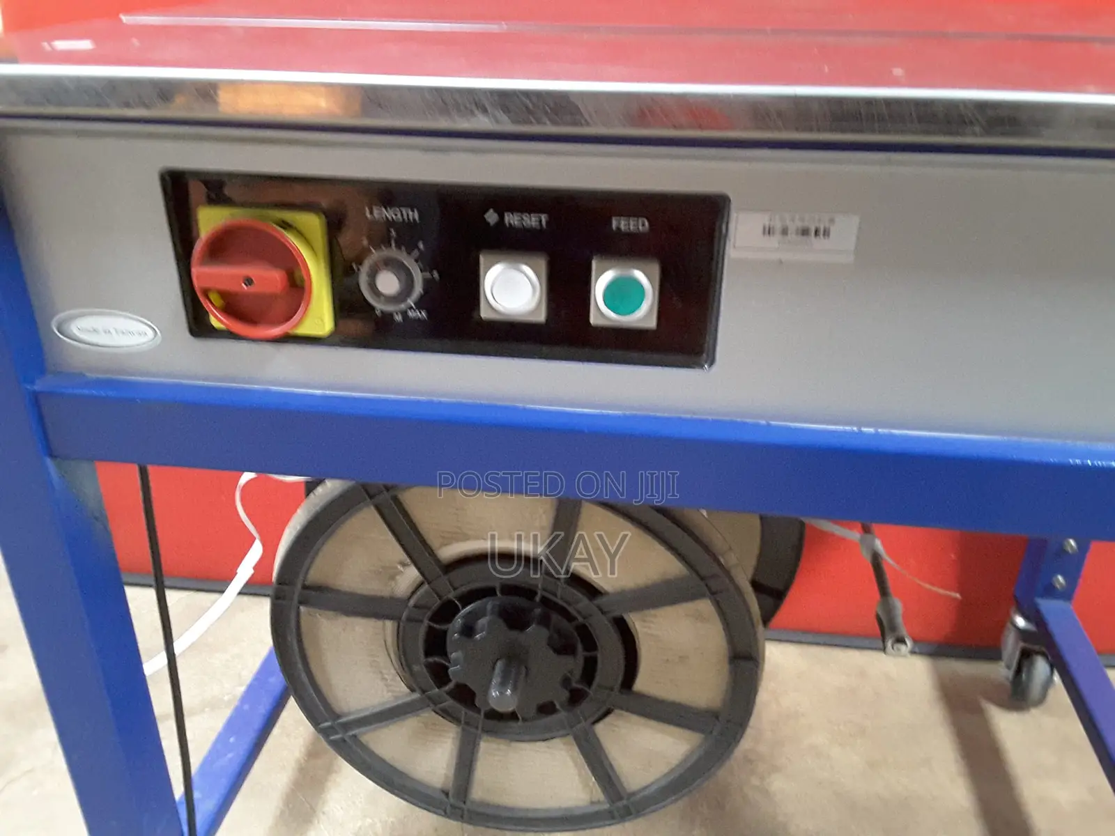 Optimax Open Frame Semi Automatic Table Strapper.