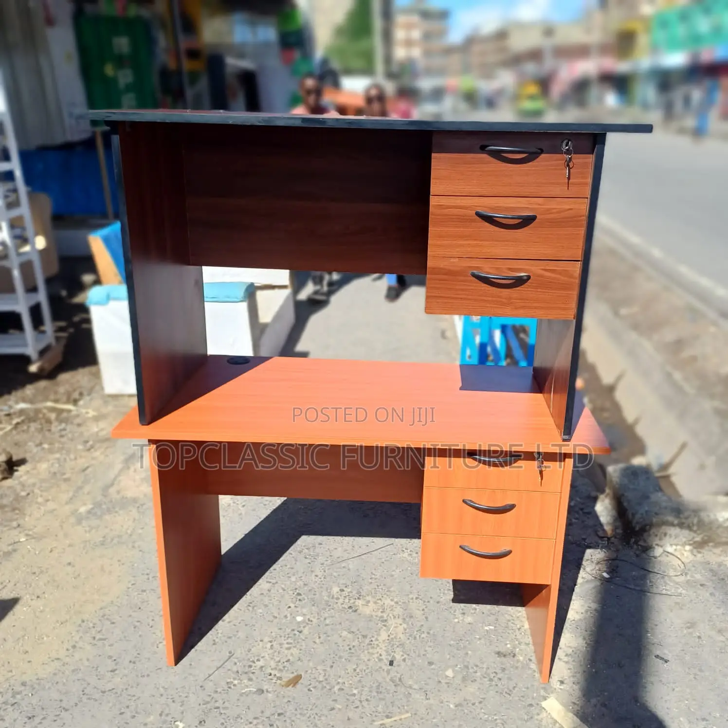 QUALITY OFFICE DESKS Available (Payment on Delivery)