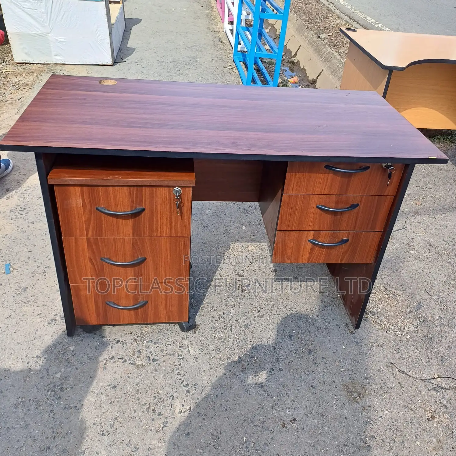 QUALITY OFFICE DESKS(Mobile Pedestal=Ksh.5500)