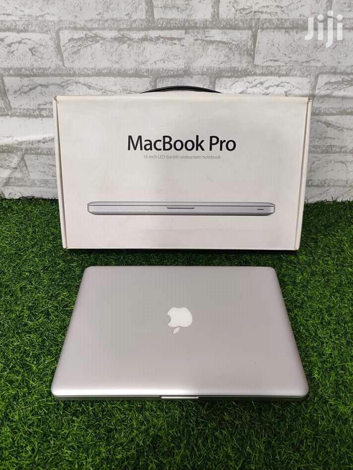 Laptop Apple MacBook Pro 4GB Intel Core i5 HDD 500GB