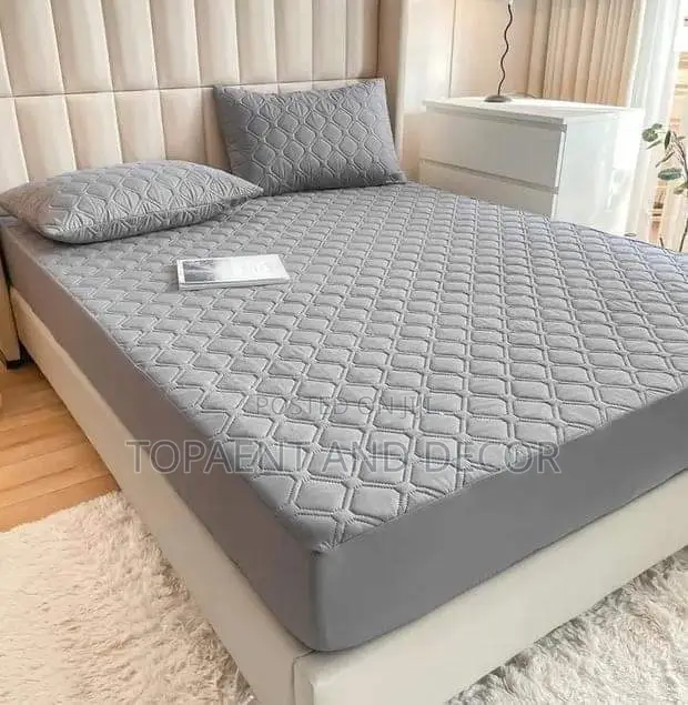 Quality Grey Waterproof Mattress Protector 5*6