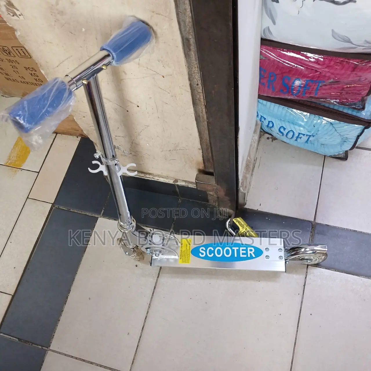 Scooters;Scooter- Scooters- Trycycle Scooter