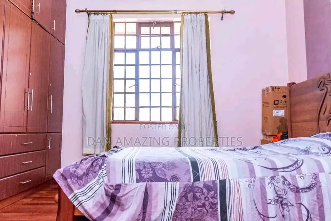 6bdrm Villa in Plus Dsq, Lavington for sale