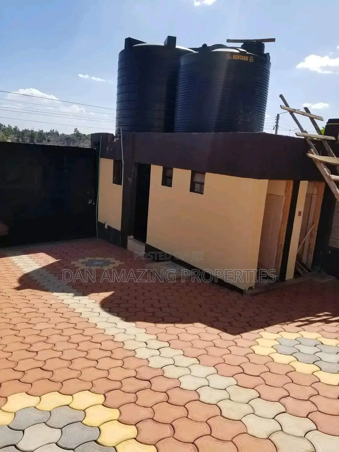 6bdrm Maisonette in Ruiru On 1/4 Acre, Membley Estate for sale