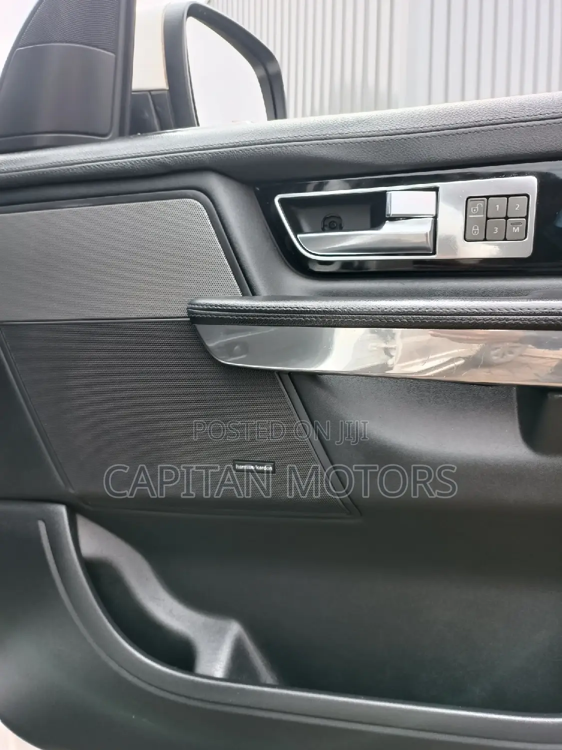 Land Rover Range Rover Sport 2011 White
