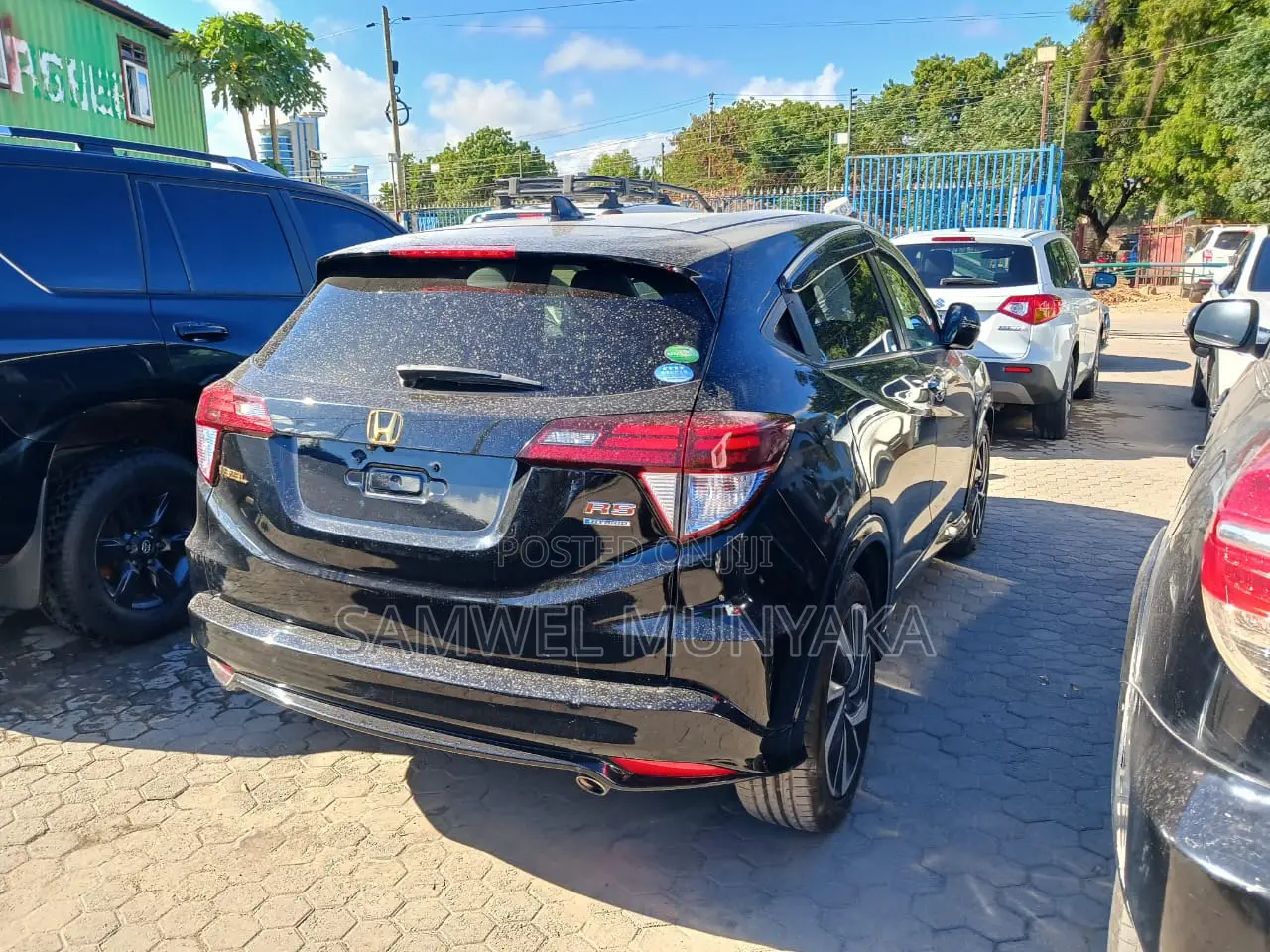 Honda Vezel 1.5 Hybrid 2WD 2017 Black