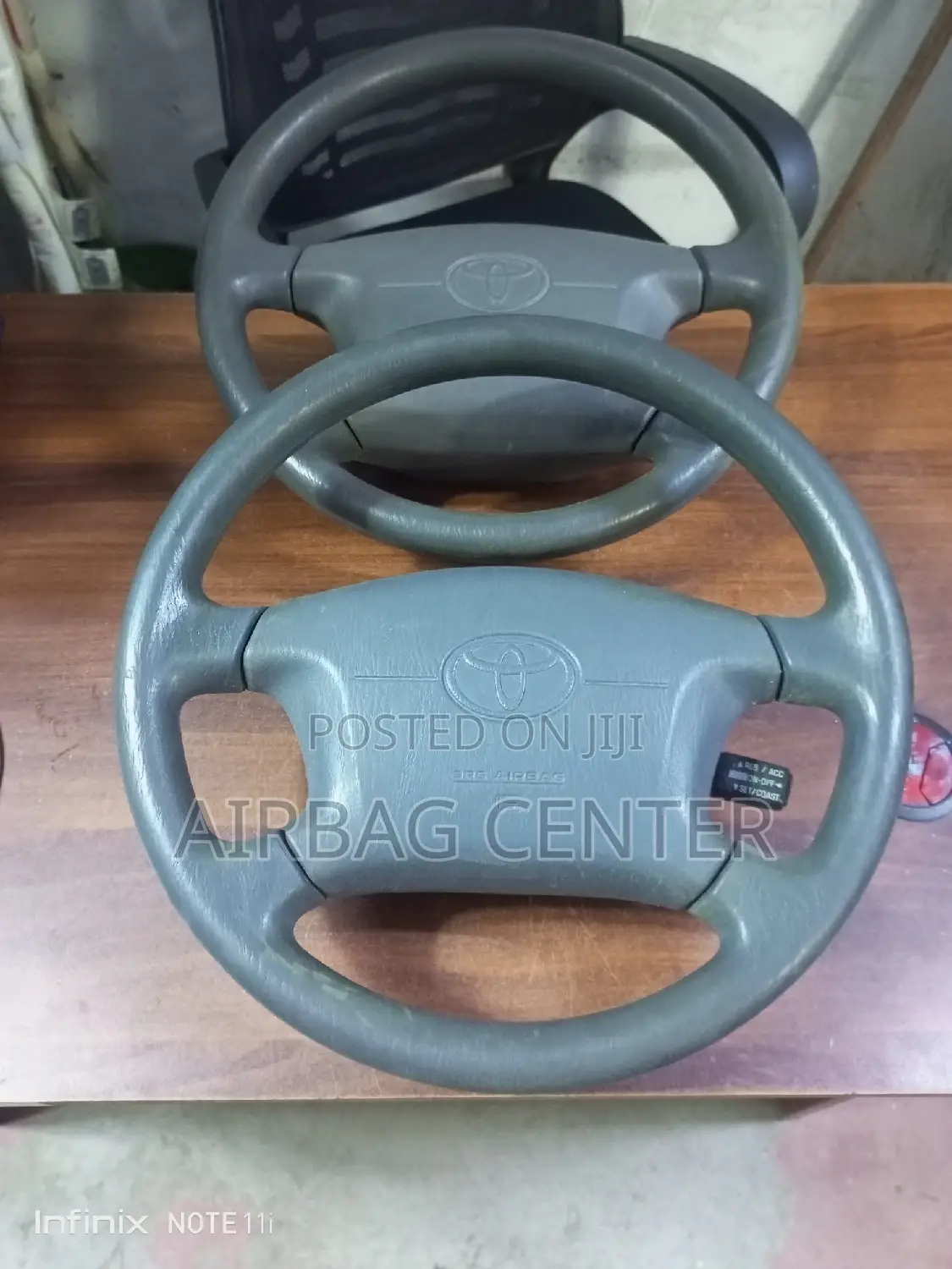 TOYOTA 110 Steering Wheel
