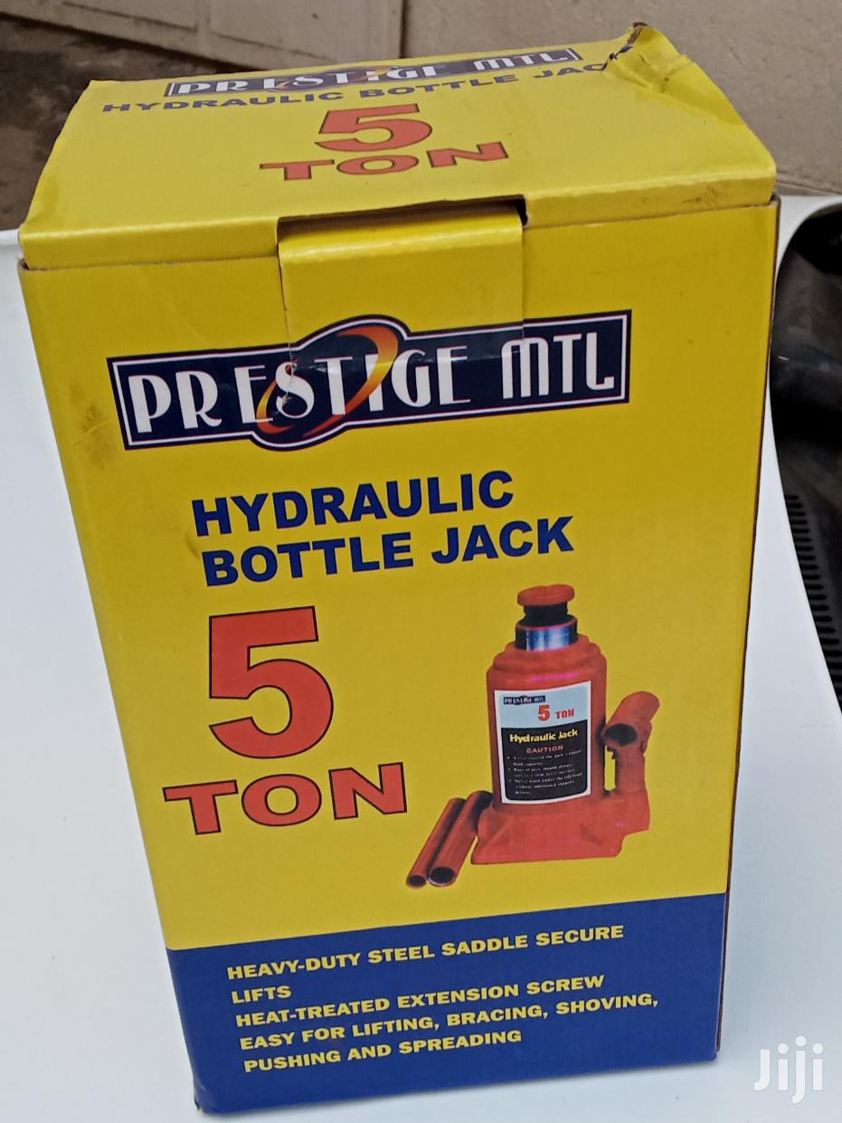 New 5ton Hydraulic Bottle Jack.