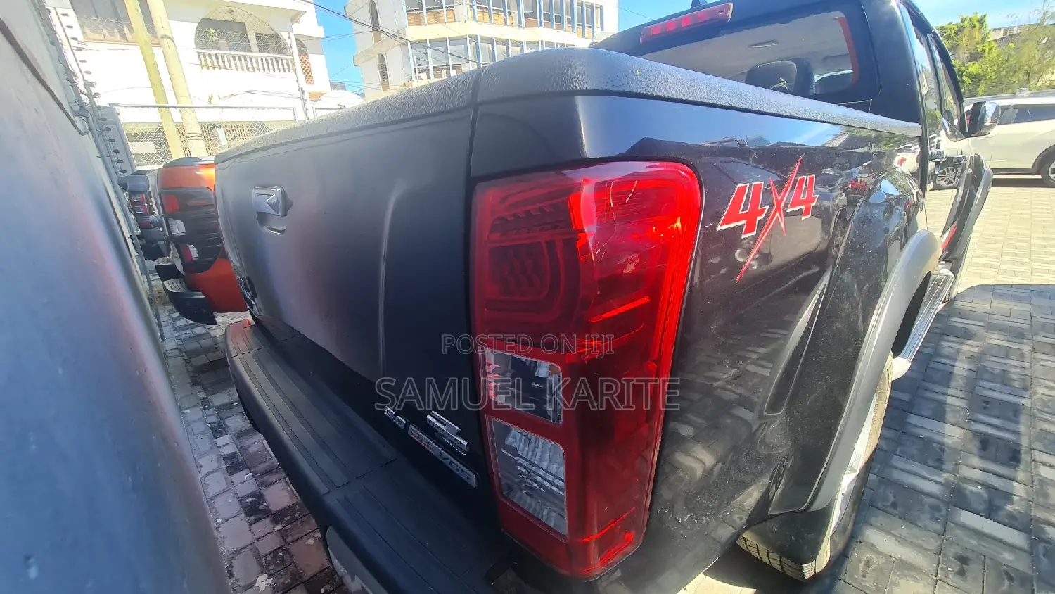Isuzu D-MAX 2017 Gray