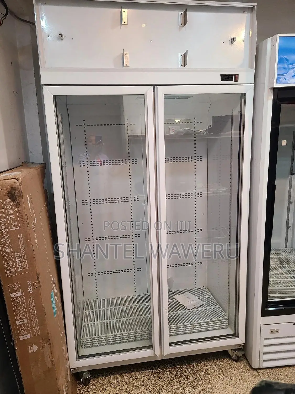 Display Fridge Double Door 1200 Litres