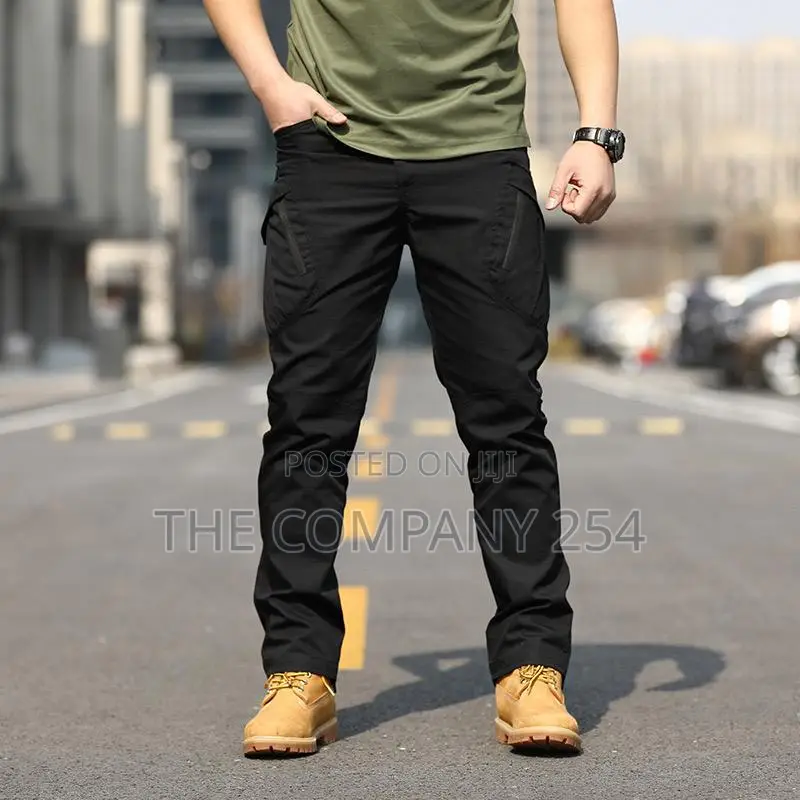 Colors 
Khaki 
Dark Brown 
Colors: Black, Green 
Sizes