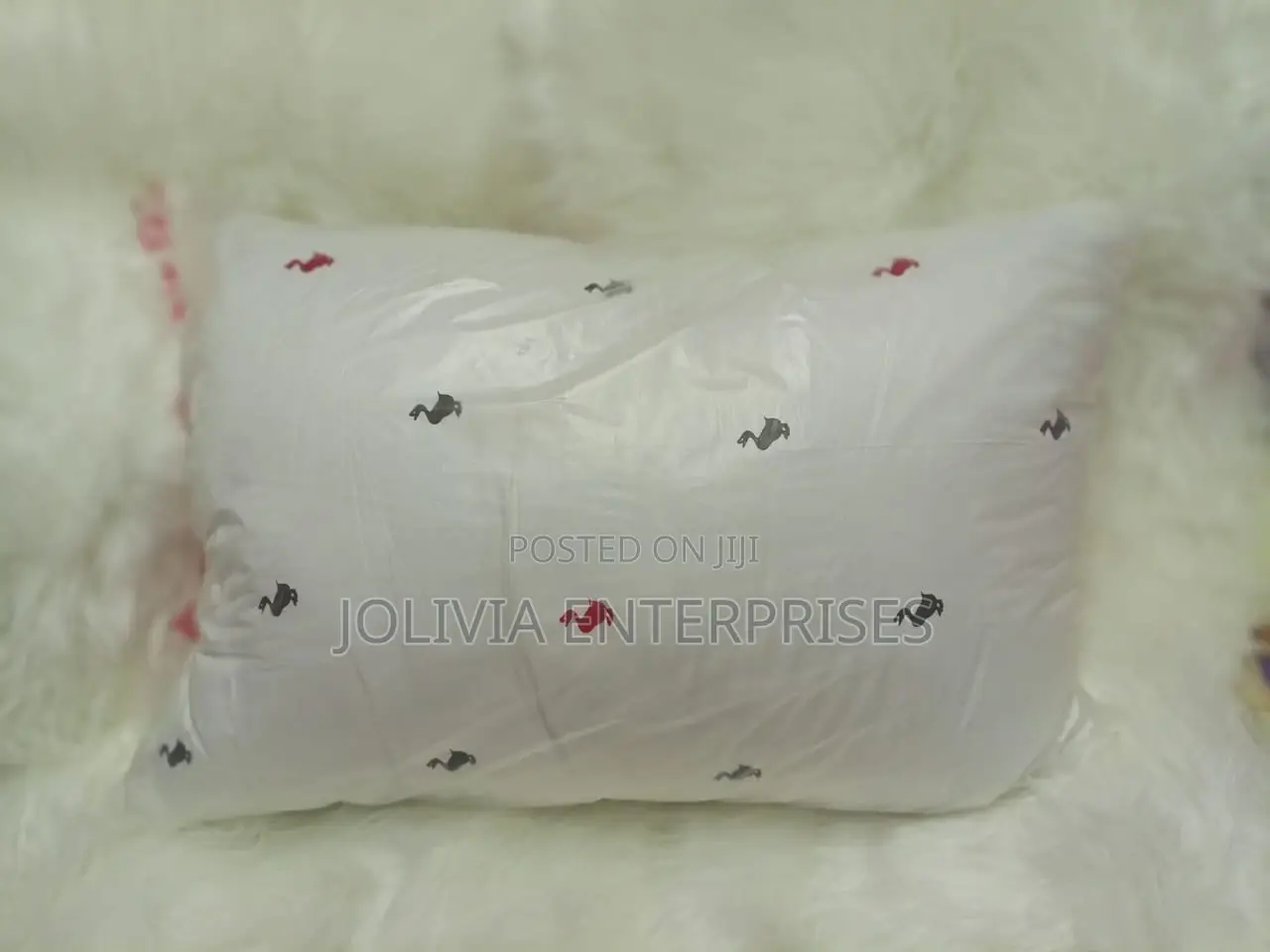 Compressed Fibre Bed Pillows 1000gms