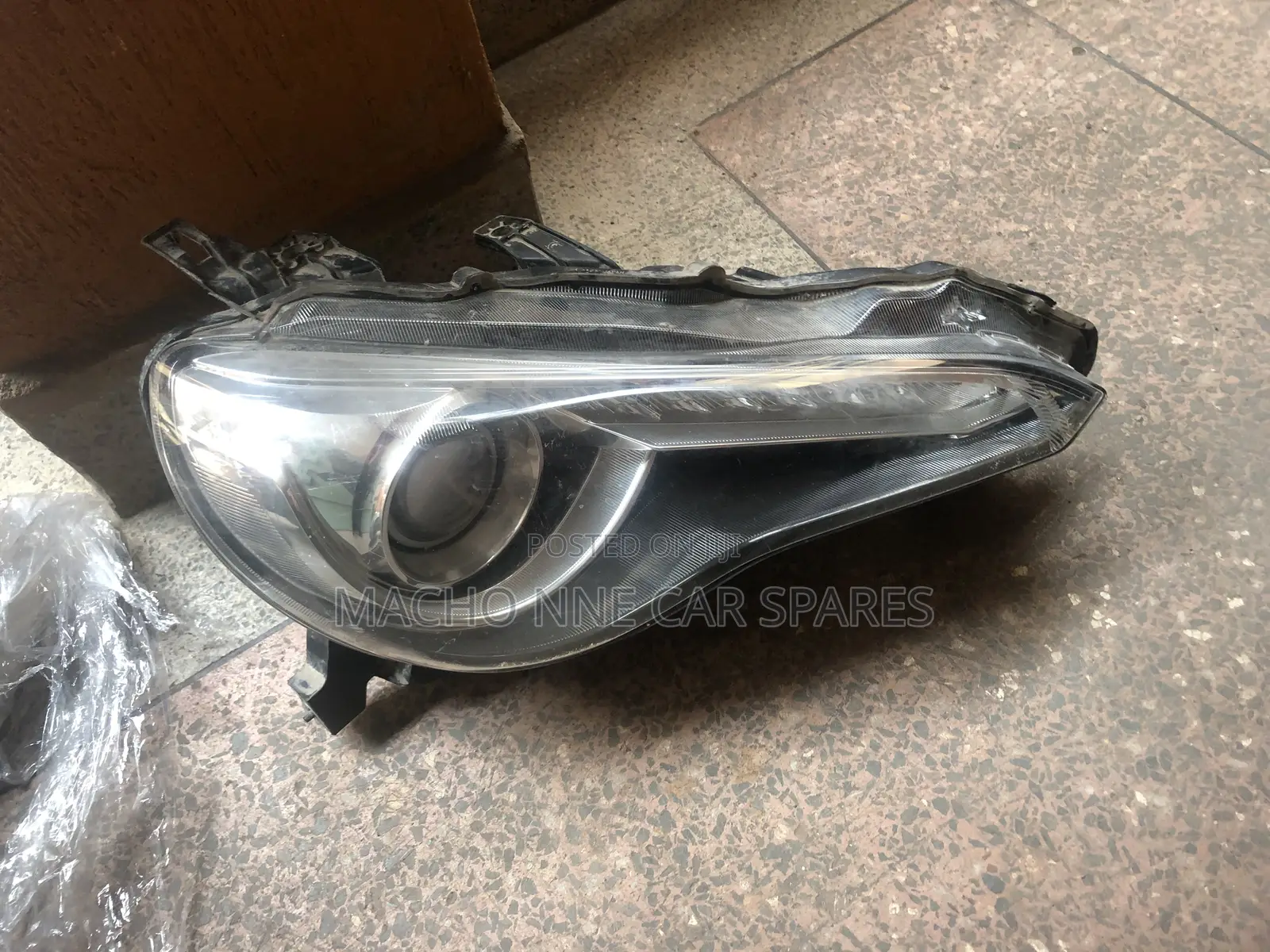 Toyota GT 86 /Subaru BRZ 2015 Headlight