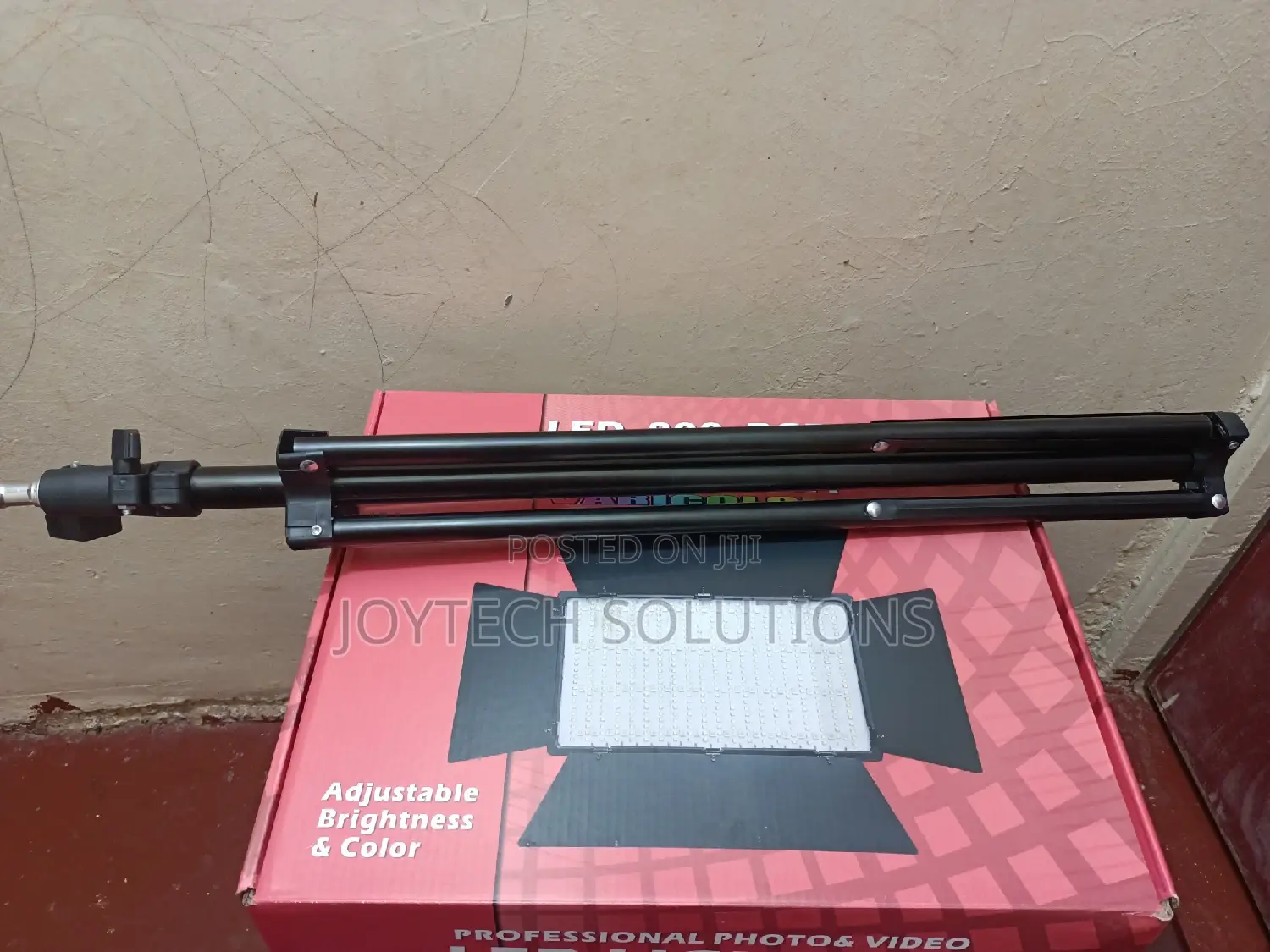 RGB Pro Led 800 Light for Video and Photo Shoot.