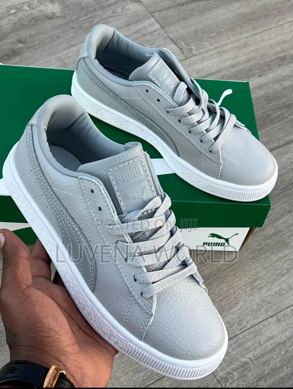Puma Sneakers