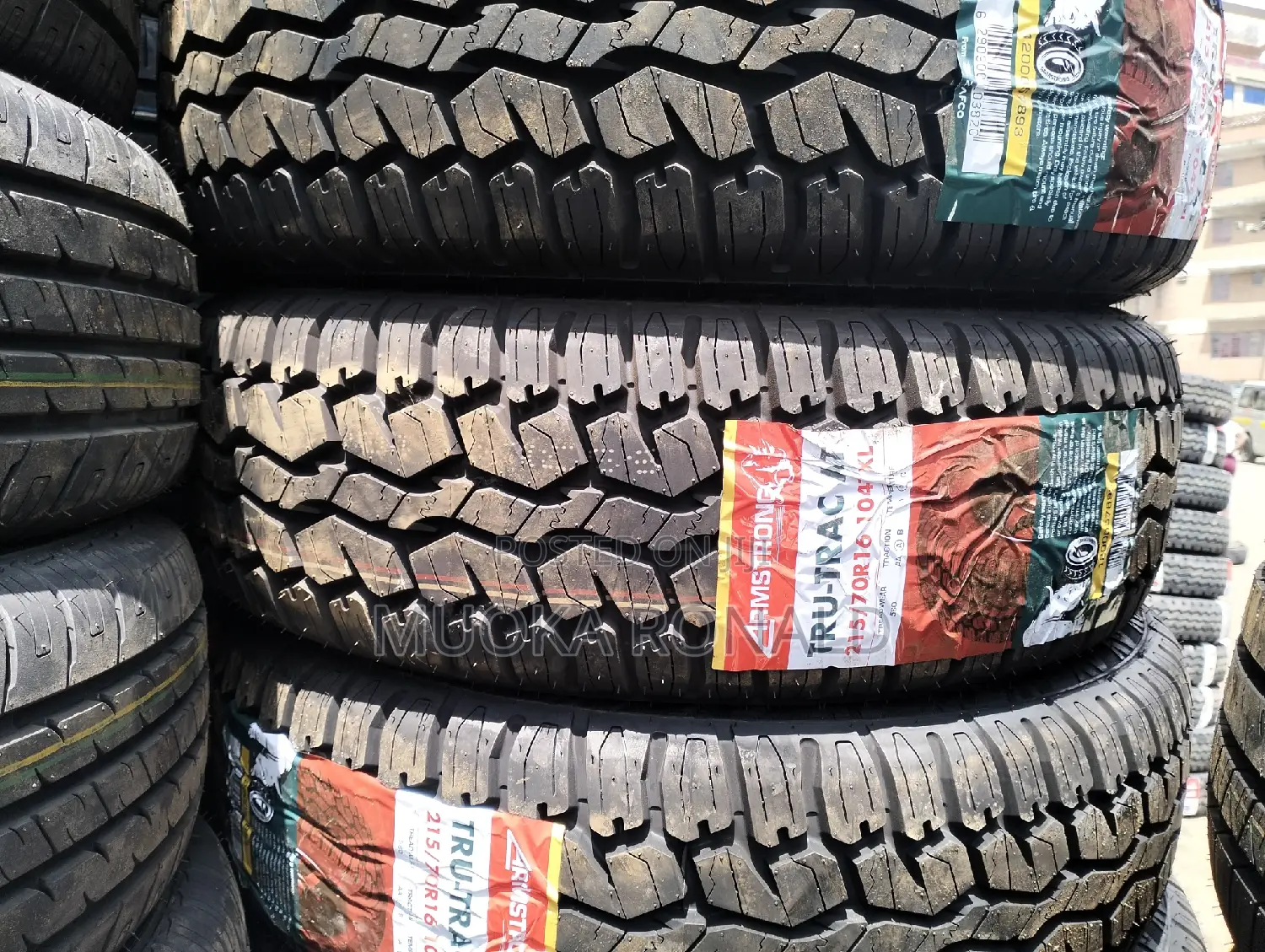 215/70r16 Armstrong Tyre Made in Thailand (A/T