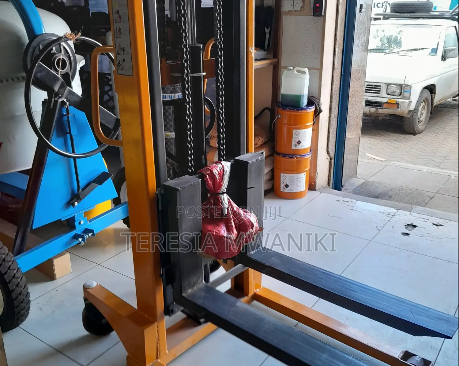 Hand Pallet Stacker/Manual Stacker 2T,1.6mtrs