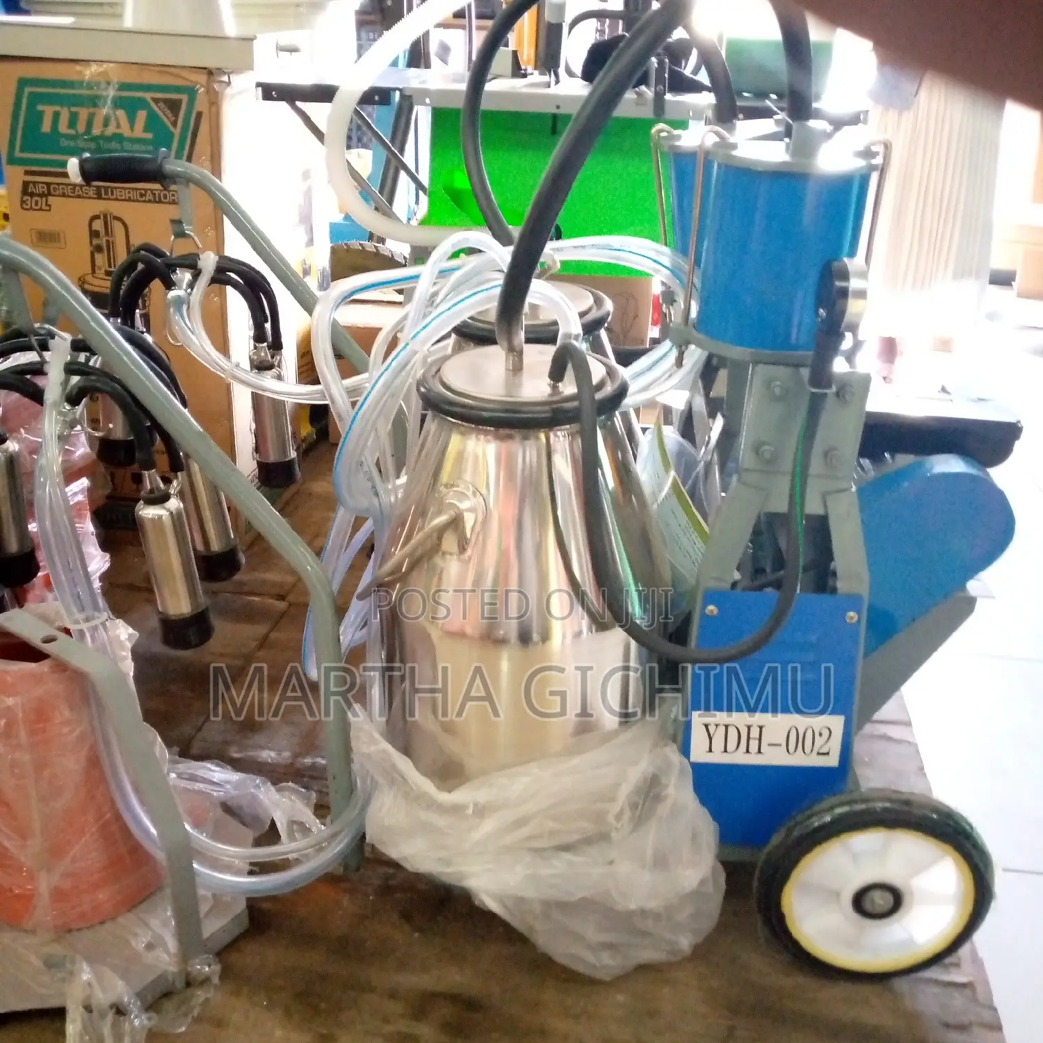 Stainless Double Buckets Milking Machine