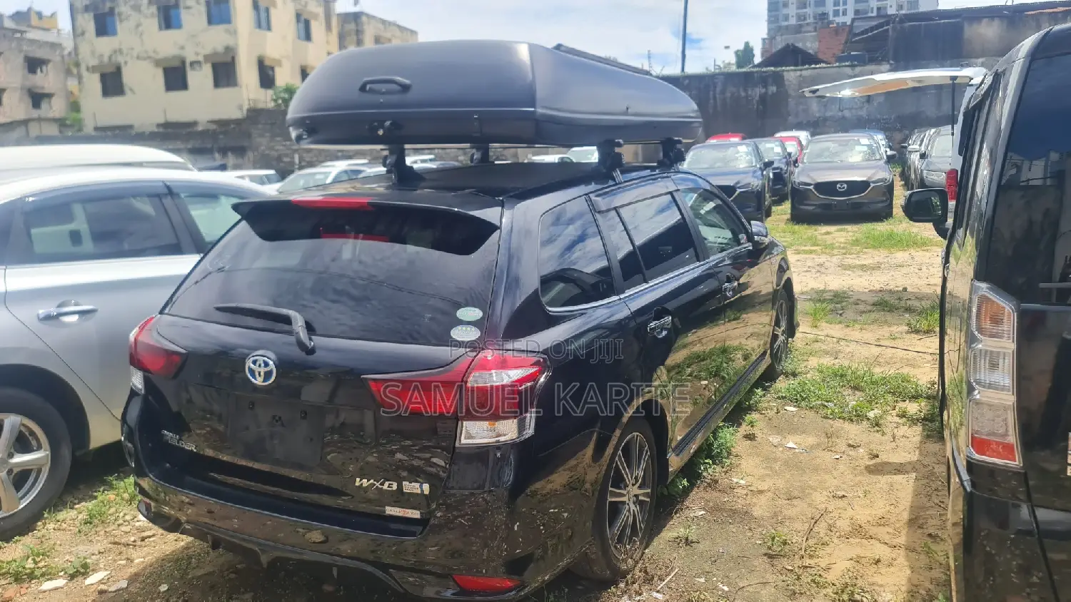 Toyota Corolla Fielder 2017 Black