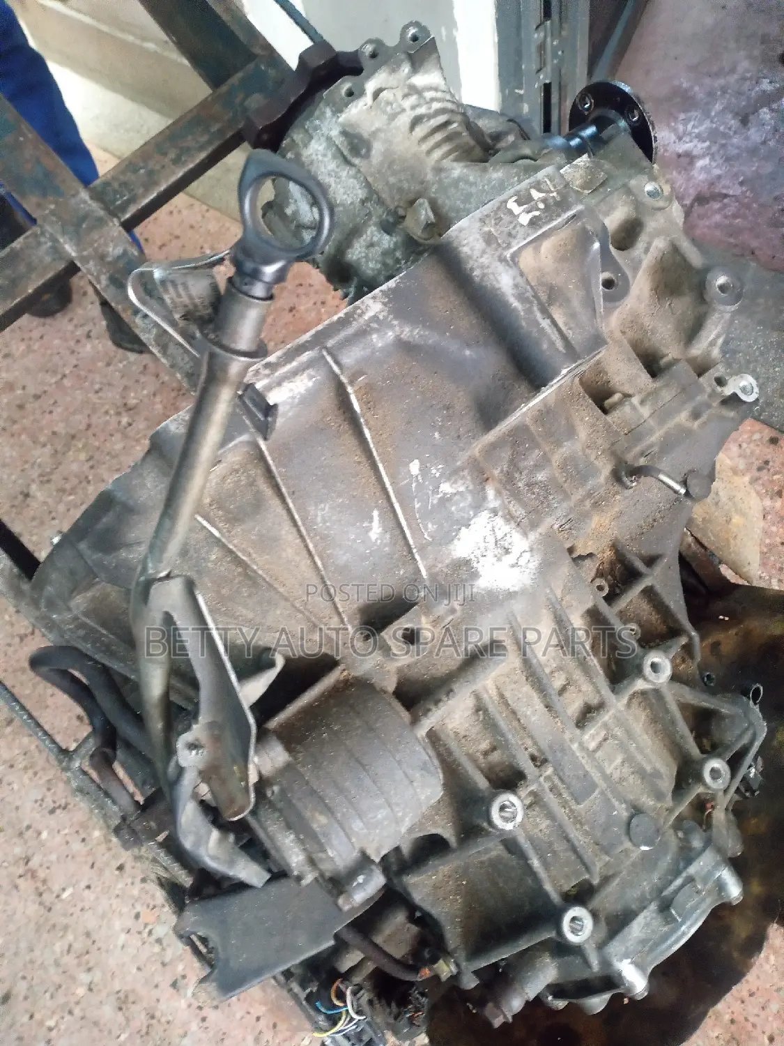 Nissan X Trail Qr 20 Gear Box ( 4 Wd)