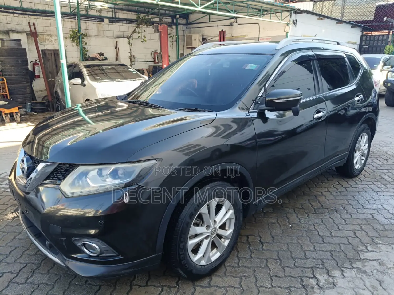 Nissan X-Trail 2.0 Petrol FWD 2017 Green