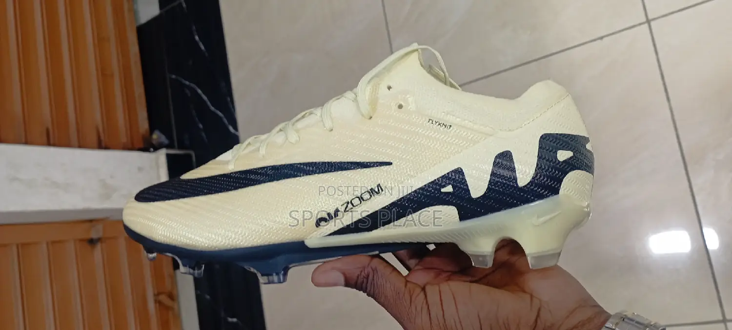 Air Zoom Mercurial Vapor 15 Football Boots