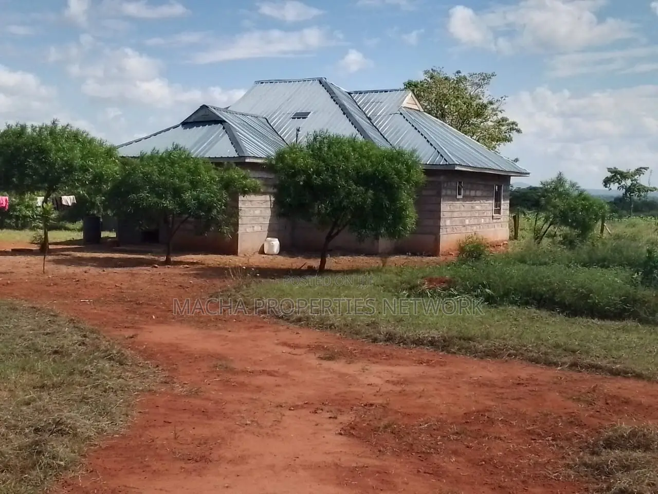 3bed Roomed for Quick Sale Kes2.5M Within 1 Quatre Acre Land