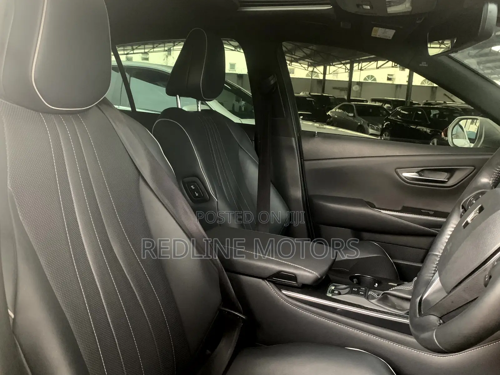 Toyota Crown 2019 White