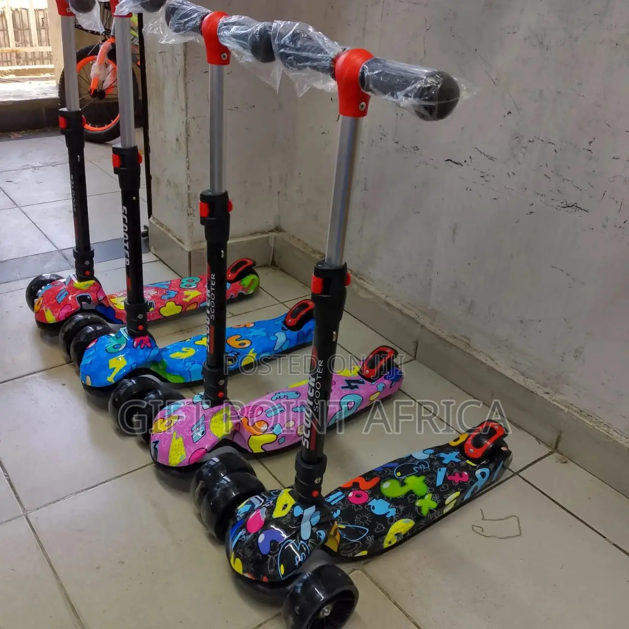Three Wheels Adjustable Kids Scooters With Music