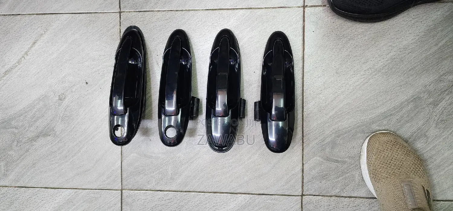 Outer Door Handle FJ 100 Black/Chrome