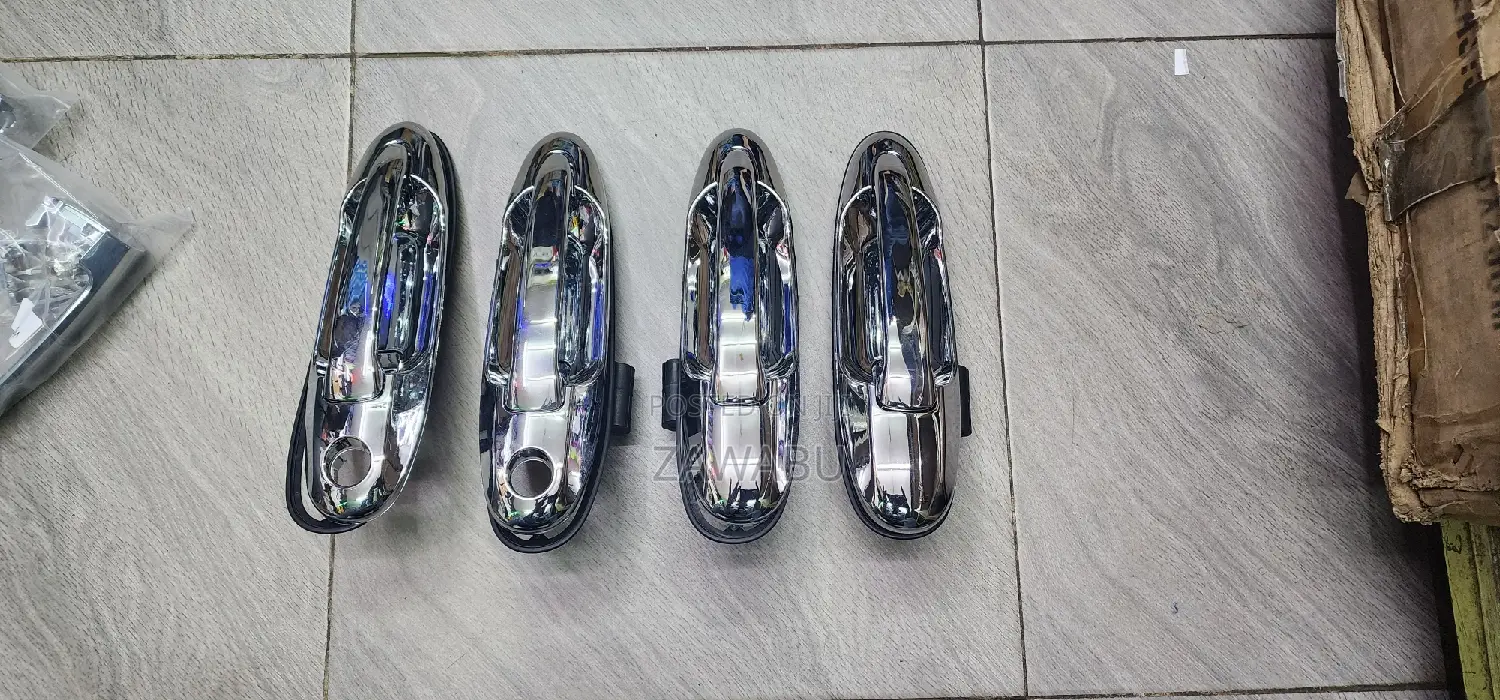 Outer Door Handle FJ 100 Black/Chrome